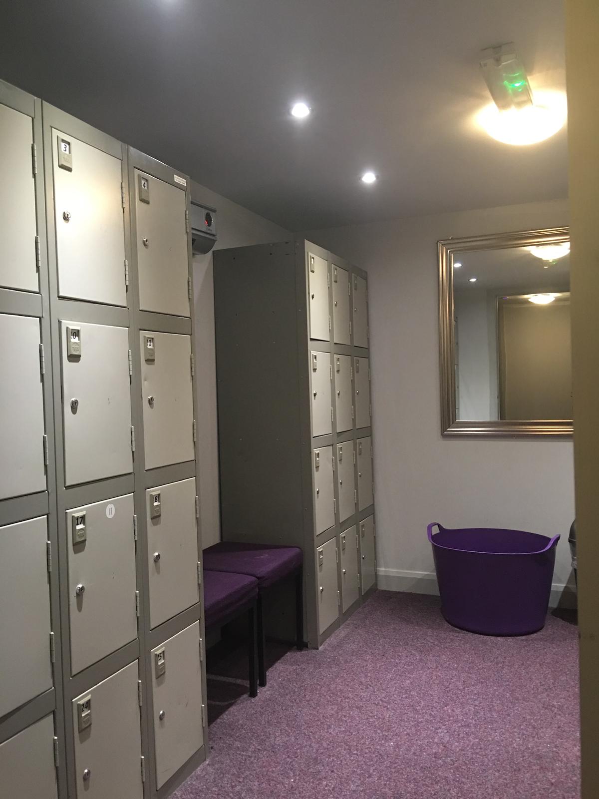 Quest T-Girls Club Lockers and Changing Rooms